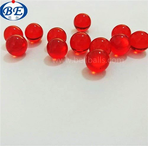 Prozirne crvene staklene kuglice